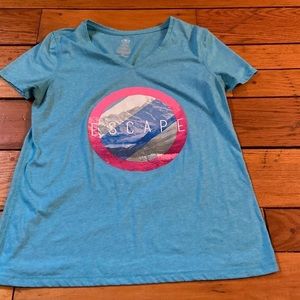 Escape size large t-short